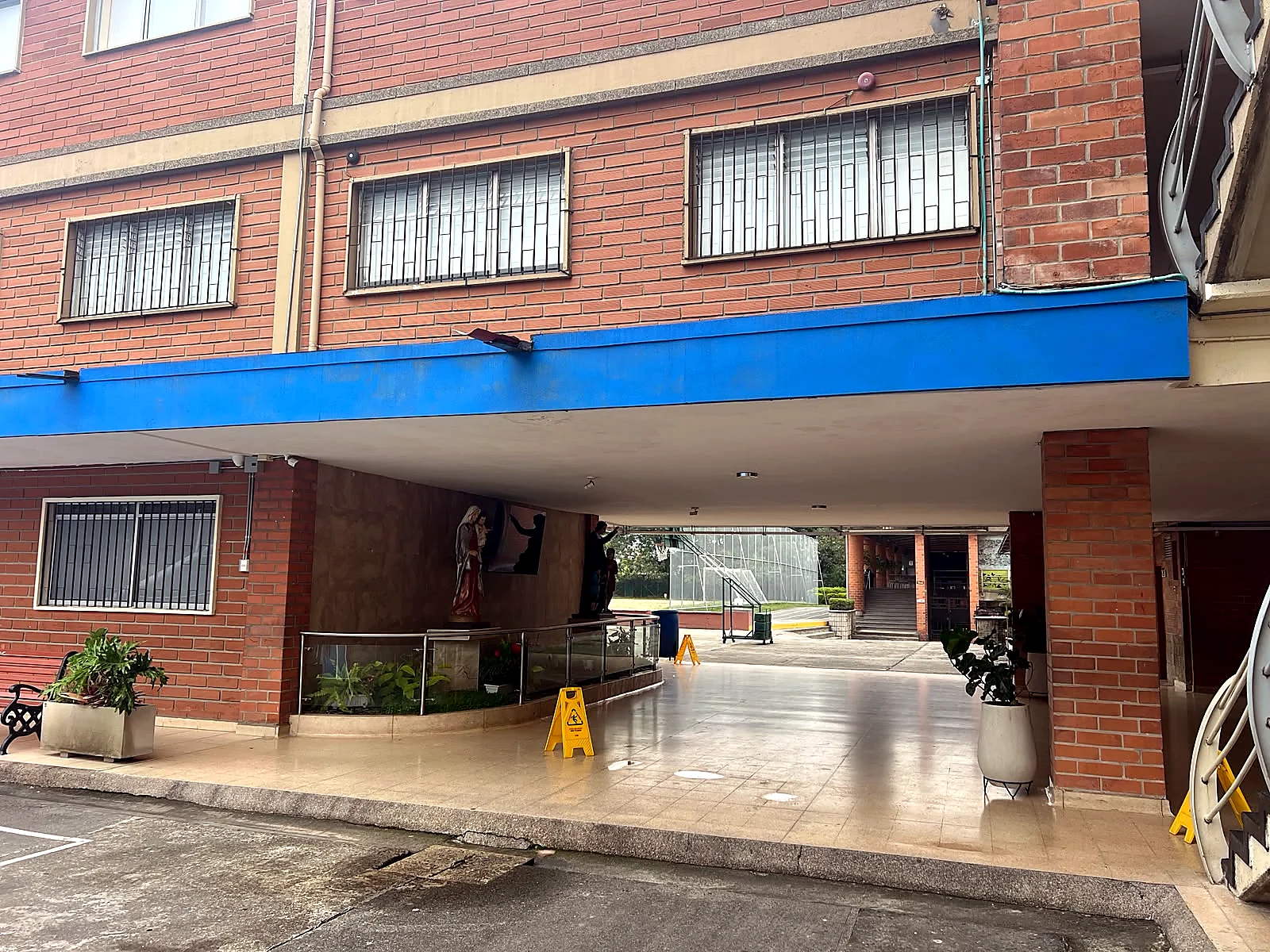 Institución educativa — estado inicial